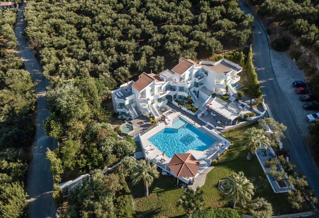 Villa Life Agia Marina Екстериор снимка