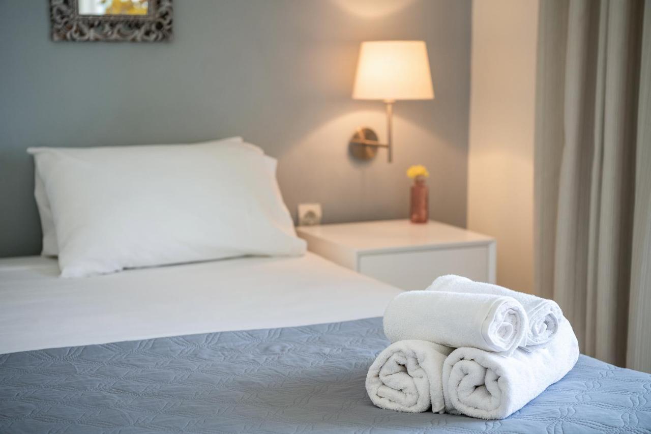Villa Life Agia Marina Екстериор снимка