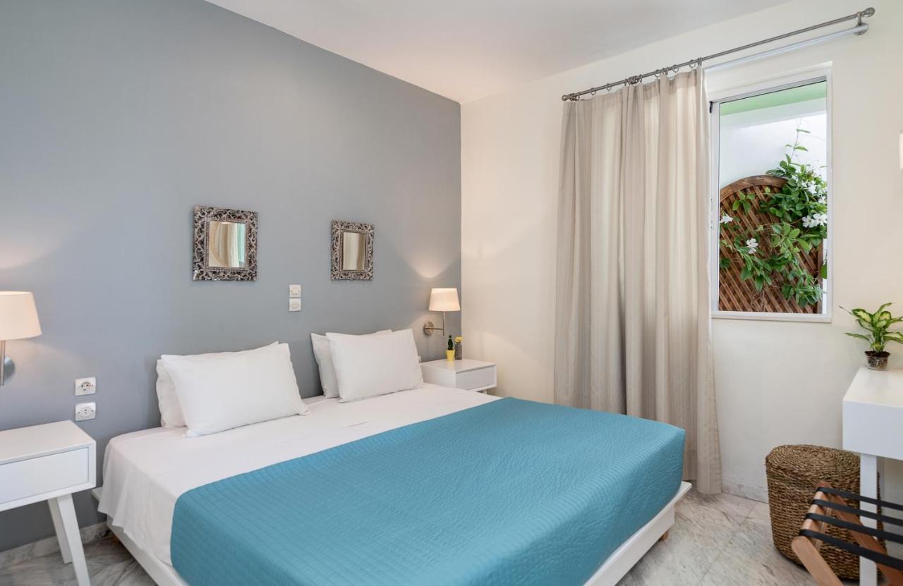 Villa Life Agia Marina Екстериор снимка