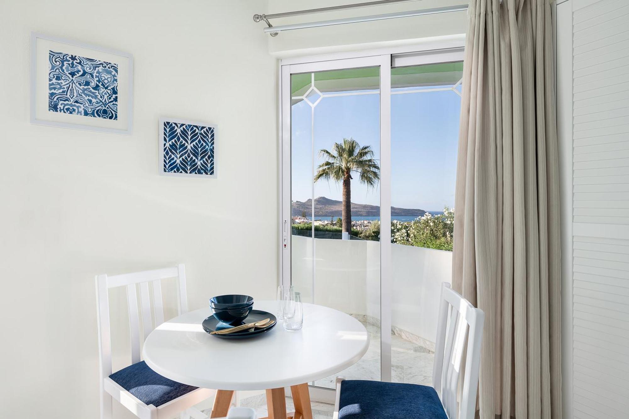 Villa Life Agia Marina Стая снимка