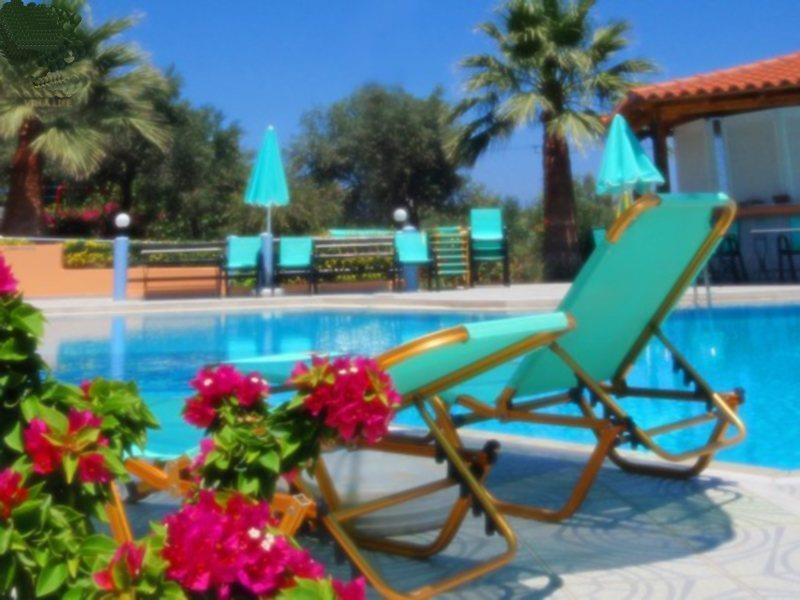 Villa Life Agia Marina Екстериор снимка
