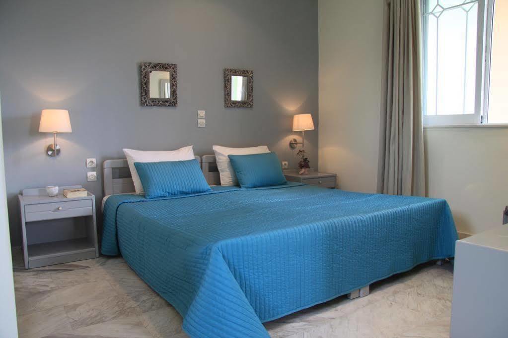 Villa Life Agia Marina Екстериор снимка