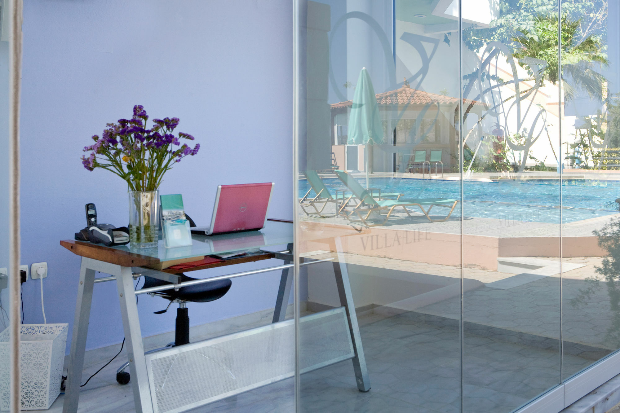 Villa Life Agia Marina Екстериор снимка