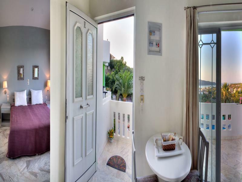 Villa Life Agia Marina Екстериор снимка